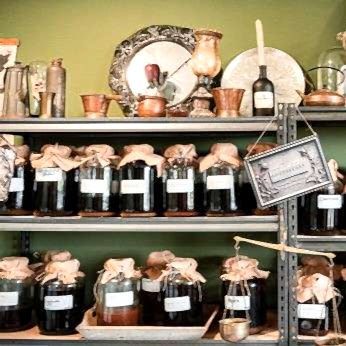 rosemary oil helps hair growth